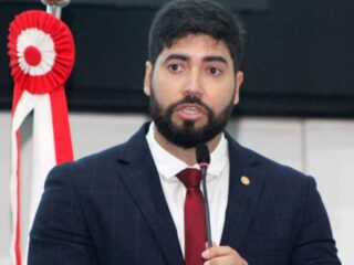 Deputado Adriano Coelho propõe e Alepa aprova cartilha de prevenção a crimes sexuais na internet