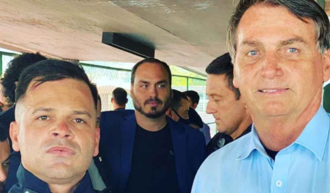 Bolsonaro é convocado para prestar depoimento em processo contra Silvinei Vasques