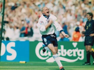 Paul Gascoigne, talentoso e carisma em campo; fora dele drama pessoal