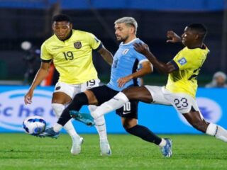 Uruguai e Equador empatam sem gols em jogo equilibrado pelas Eliminatórias da Copa do Mundo