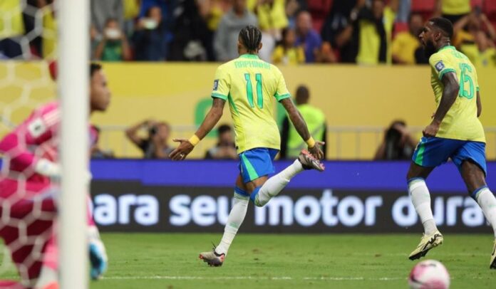 Brasil brilha em casa e goleia Peru por 4 a 0 nas Eliminatórias da Copa do Mundo