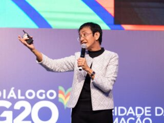 Jornalista filipina Maria Ressa simbolo de resistência contra o autoritarismo