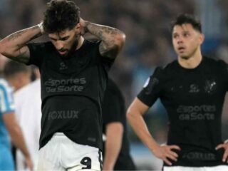 Corinthians perde para o Racing e é eliminado da Sul-Americana