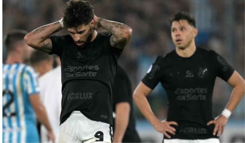 Corinthians perde para o Racing e é eliminado da Sul-Americana