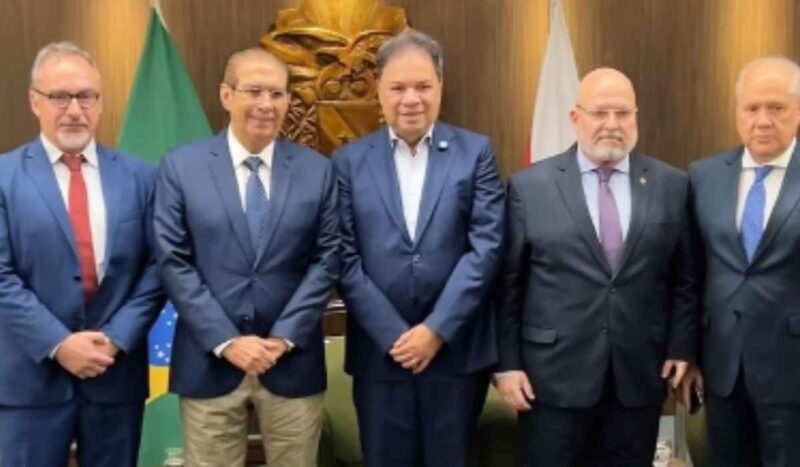 Senador Jader Barbalho e deputado Chicão abrem Encontro Regional Interlegis