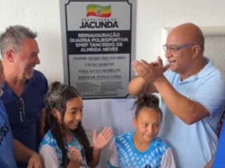 Em Jacundá, prefeito Itonir Tavares entrega nova quadra esportiva para a comunidade escolar