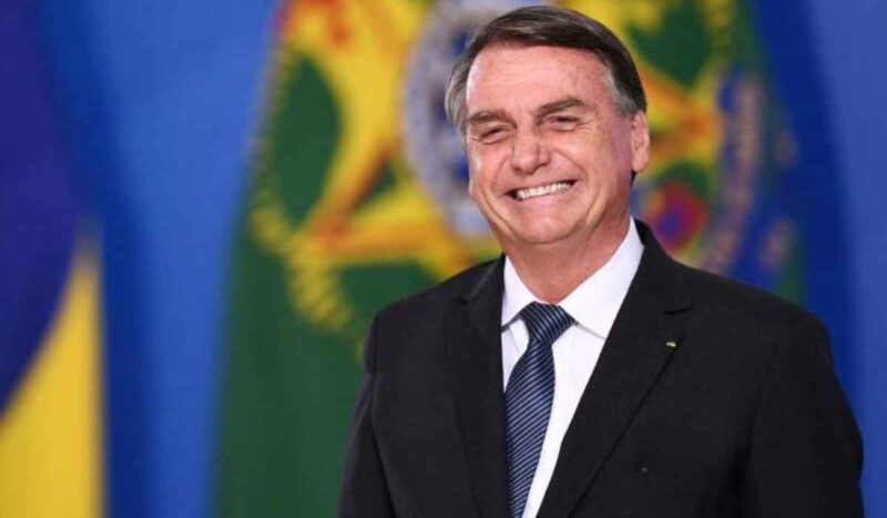 Minuta do golpe é baseada na Constituição, diz Bolsonaro