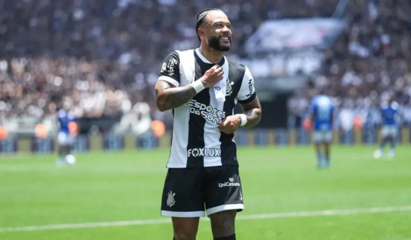 Corinthians vence Cruzeiro e mantém sonho de Libertadores vivo no Brasileirão 2024