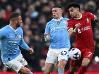 Liverpool e Manchester City disputam duelo decisivo pelo topo da Premier League