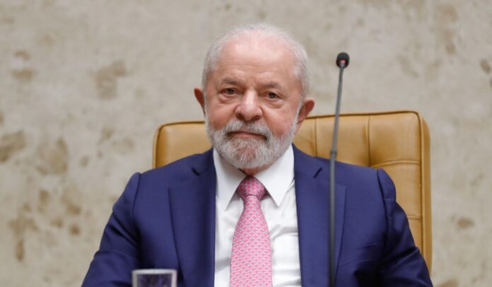 Lula cria estatal para lançar foguetes e satélites