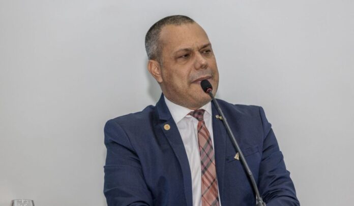 Coronel Neil apresenta emendas à LOA com foco em segurança pública, educação e saúde pública