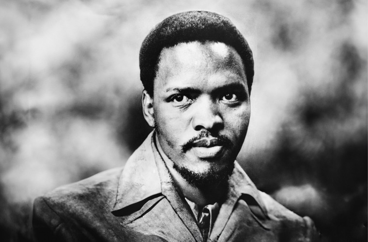 apartheid- Steve Biko: ativista sul-africano preso e torturado até a morte