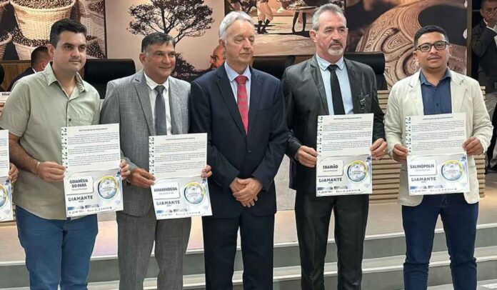 Presidida por Argeo Corrêa, Câmara de Salinópolis recebe Selo Diamante do TCM-PA