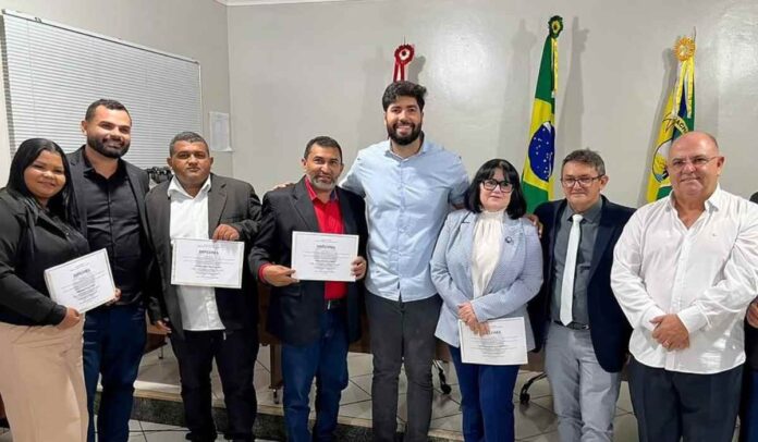 Deputado Adriano Coelho prestigia diplomação dos eleitos em Cachoeira do Piriá