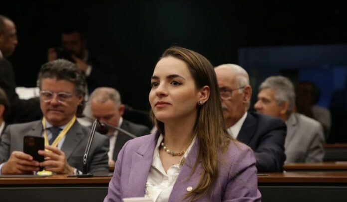 Deputada Alessandra Haber pede desfiliação do MDB de Helder Barbalho