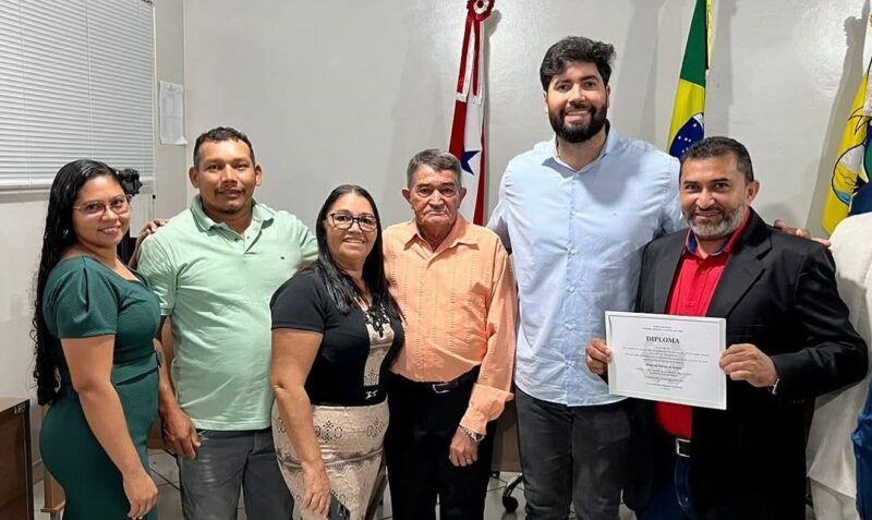 Deputado Adriano Coelho prestigia diplomação dos eleitos em Cachoeira do Piriá