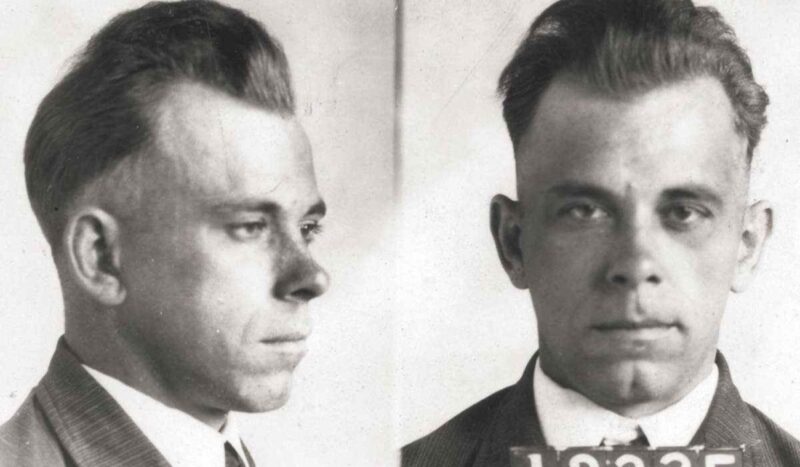 A morte de John Dillinger, um dos criminosos mais famosos dos Estados Unidos