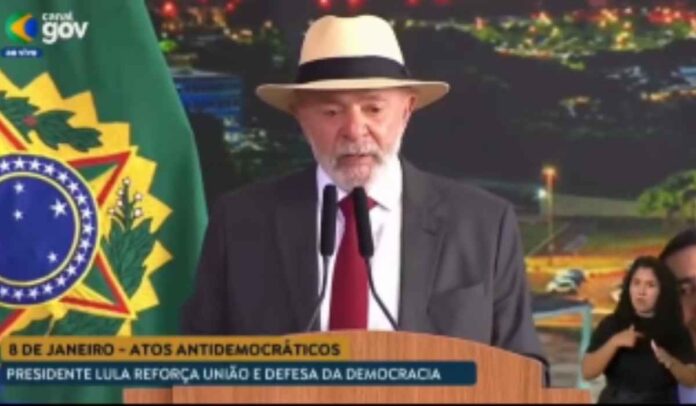 Lula: maridos são "mais apaixonados pela amante do que pelas mulheres"