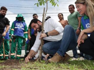 Prefeito Igor Normando lança projeto "Cidade Verde" com plantio de árvores regionais em Belém