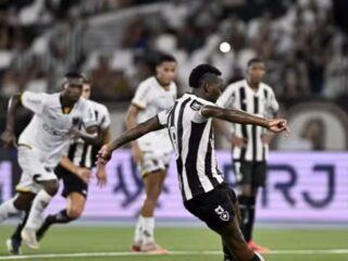 Botafogo tropeça e perde para o Volta Redonda por 2 x 1