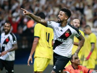 Vasco vence Madureira por 2 x 0 e estreia novo time principal com vitória no Carioca