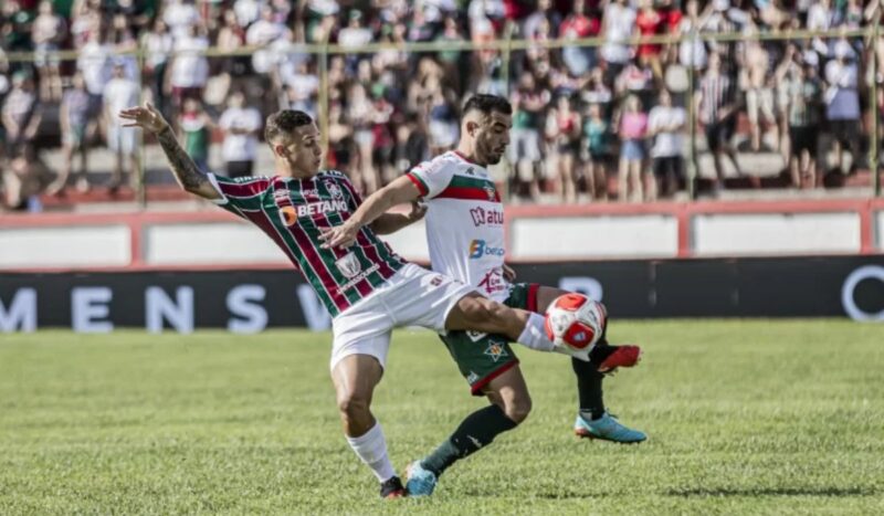 Fluminense bate Portuguesa por 3 x 1 e conquista primeira vitória no Carioca