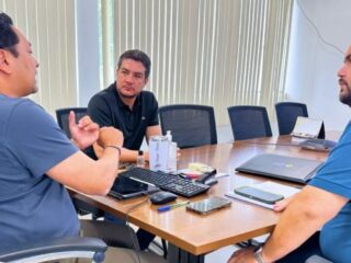 Ronie Silva discute regularização fundiária em reunião com ITERPA e prefeito de Santo Antônio do Tauá