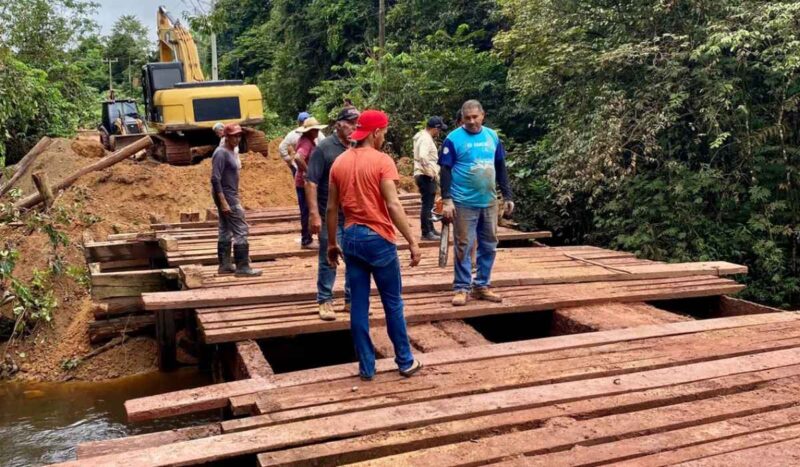 Vereador Rosenildo Freitas: ponte sobre o Rio Turi-Açu é restaurada após demanda da comunidade