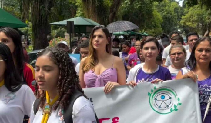 Paula Titan na 11ª Marcha Mundial e Estadual das Doenças Raras: "meu total e irrestrito apoio à luta dos raros"