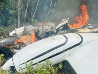 FAB intercepta avião com 500 kg de drogas no Amazonas