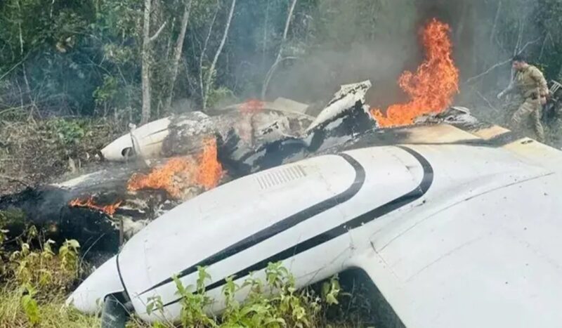 FAB intercepta avião com 500 kg de drogas no Amazonas