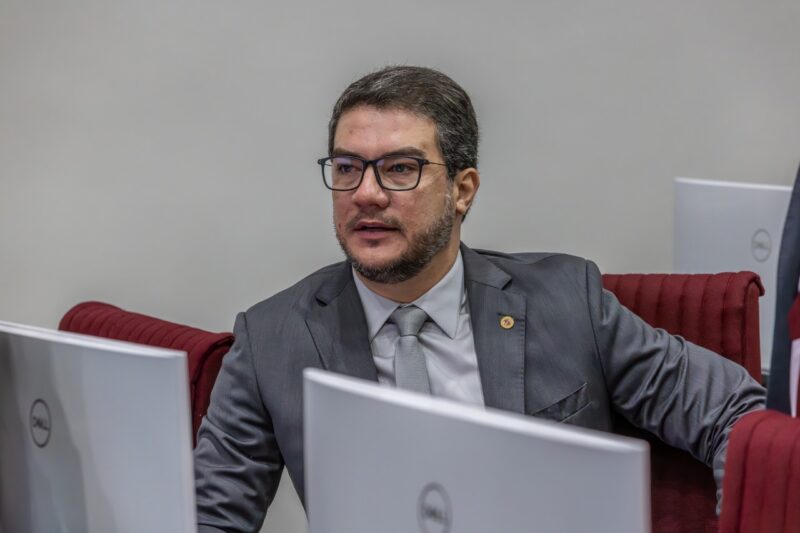 Ronie Silva continua na presidência da Comissão de Mineração e Energia da Alepa