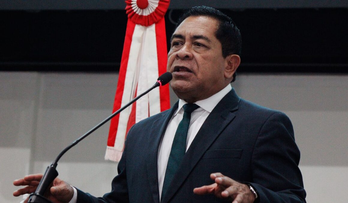Deputado Carlos Bordalo destaca avanços na saúde, combate à violência contra a mulher e educação pela memória na Alepa