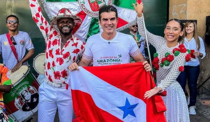 Helder Barbalho visita barracão da Grande Rio e celebra homenagem ao Pará