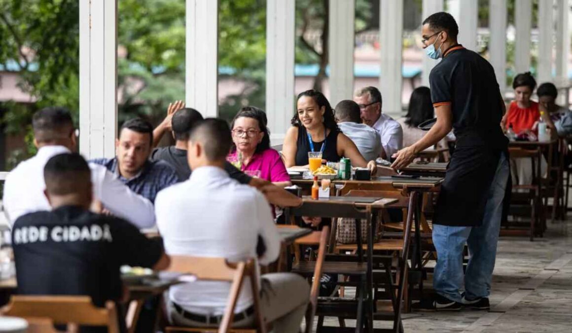 PIB cresce do Brasil 3,4%, maior alta desde 2021