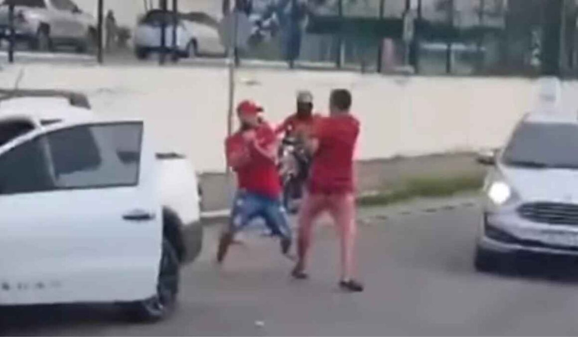 VÍDEO: Motoristas brigam no meio do trânsito no bairro do Parque Verde, em Belém