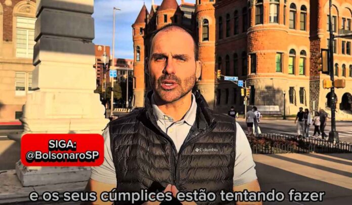 ASSISTA: Eduardo Bolsonaro decide ficar nos EUA e anuncia que irá se afastar da Câmara