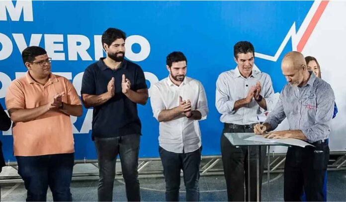 Adriano Coelho participa da assinatura de contrato para revitalização da UEPA entre Governo do Pará e Alubar