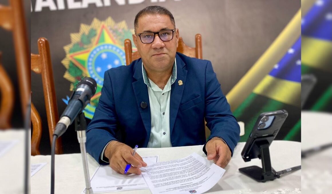 Professor Rosenildo Freitas: indicações sugere iluminação pública na Vila Fumaça e implantação de lombadas nas ruas asfaltadas do Distrito Palmares