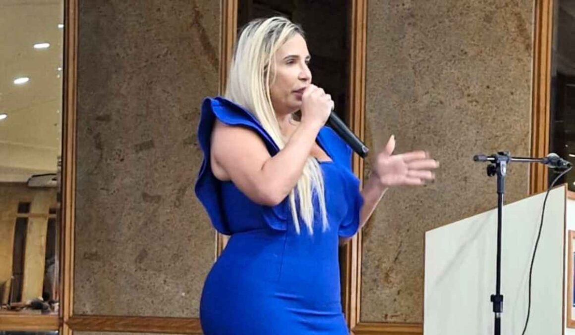 Advogada Dra. Flávia Fróes palestra na 5ª Imersão Jurídica, em Belém