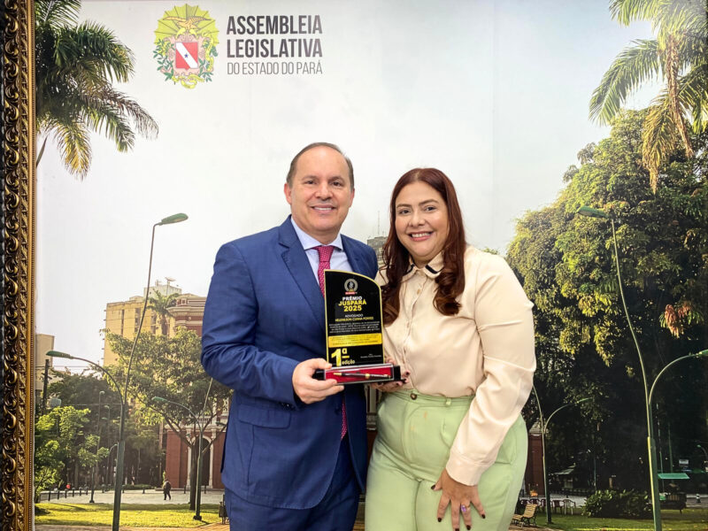 Advogado tributarista Helenilson Pontes recebe troféu da 1ª Edição do Prêmio JusPará