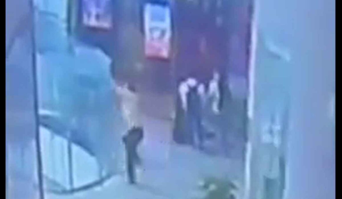 IMAGENS FORTES: Jovem de 23 anos morre após se jogar do 7º andar em shopping