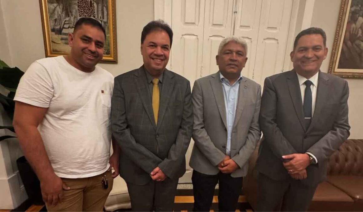 Vereador Aurino Martins, de Brasil Novo, reforça alianças políticas durante visitas em Belém