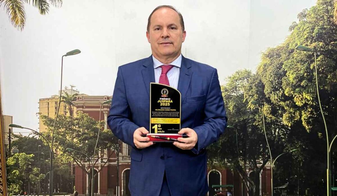 Advogado tributarista Helenilson Pontes recebe troféu da 1ª Edição do Prêmio JusPará
