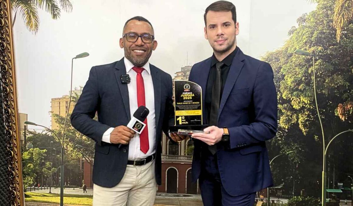 Advogada Thales Xavier recebe o troféu 1ª Edição do Prêmio JusPará, da TN Brasil TV