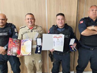 Capitão BM Frank é condecorado com Medalha da Ordem do Mérito Defesa Civil
