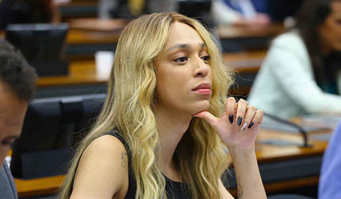 Érika Hilton sobre bets: "Estão destruindo famílias"