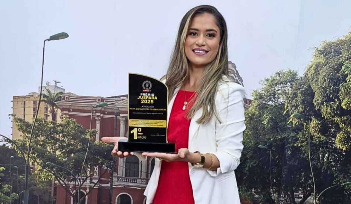 Advogada Wilma Gonçalves é agraciada com o troféu 1ª Edição do Prêmio JusPará