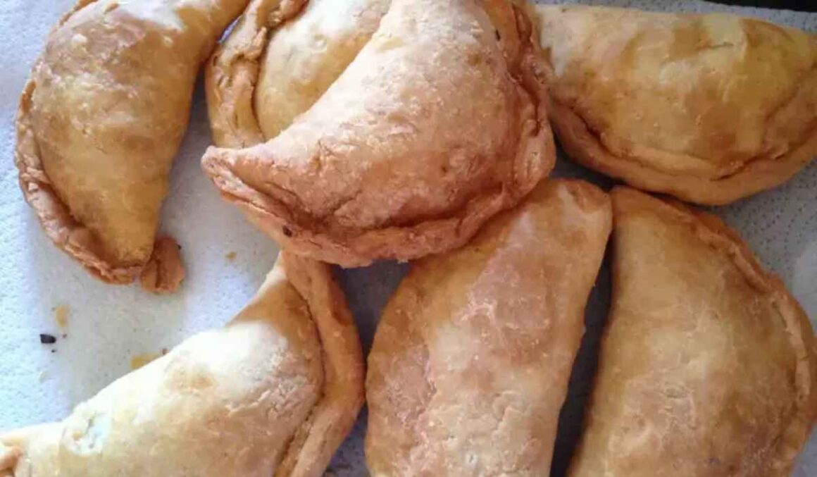 Mulher envenena pasteis e mata 40 membros de facção criminosa