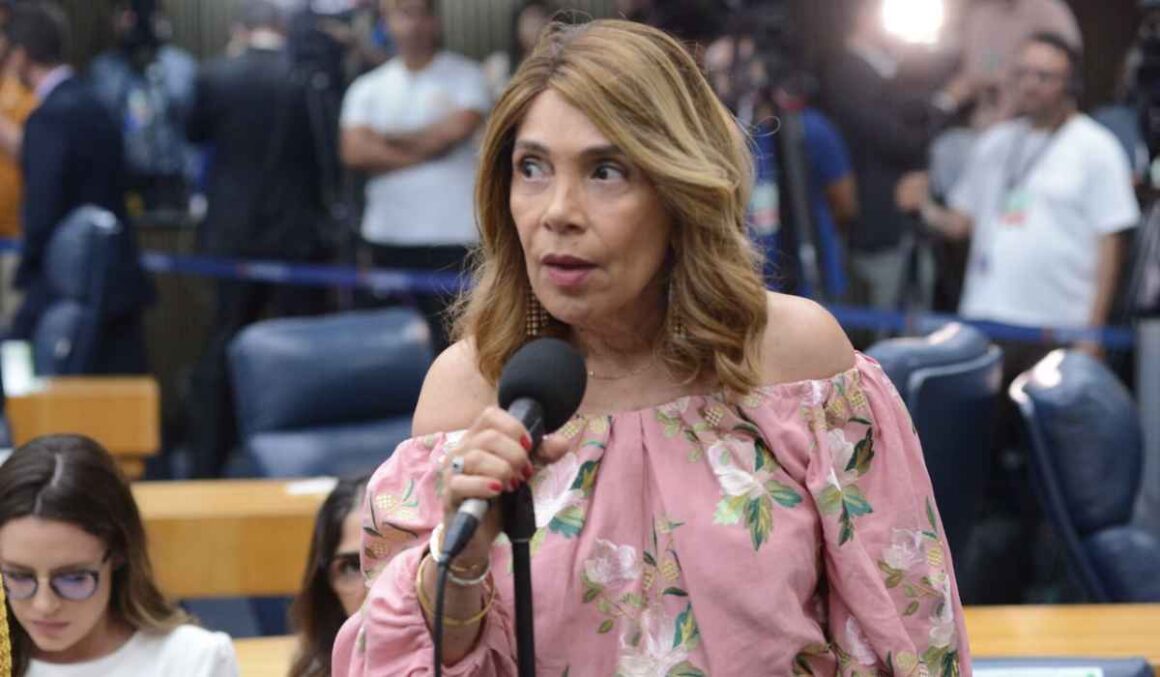Vereadora de SP associa pessoa negra a 'sapatos baratos'